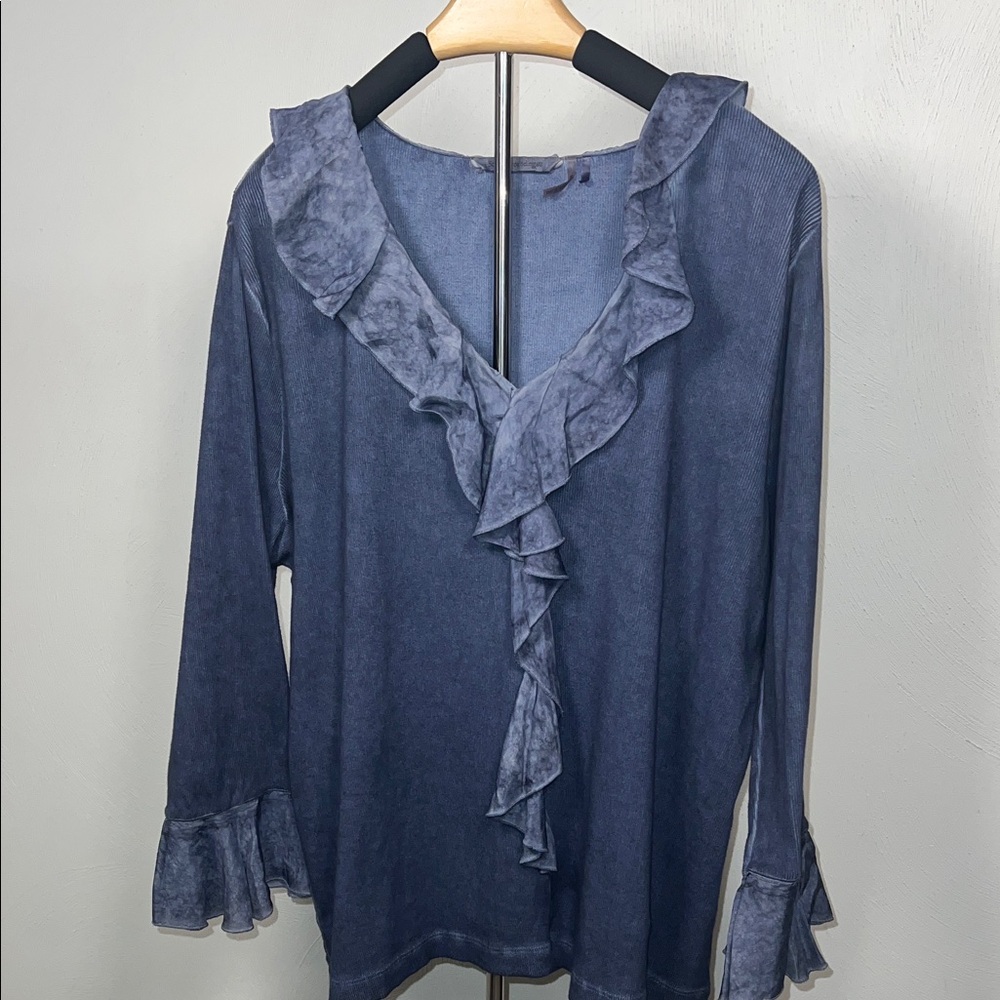 Soft Surroundings Womens V-Neck
Ruffle Long Sleeve Blouse